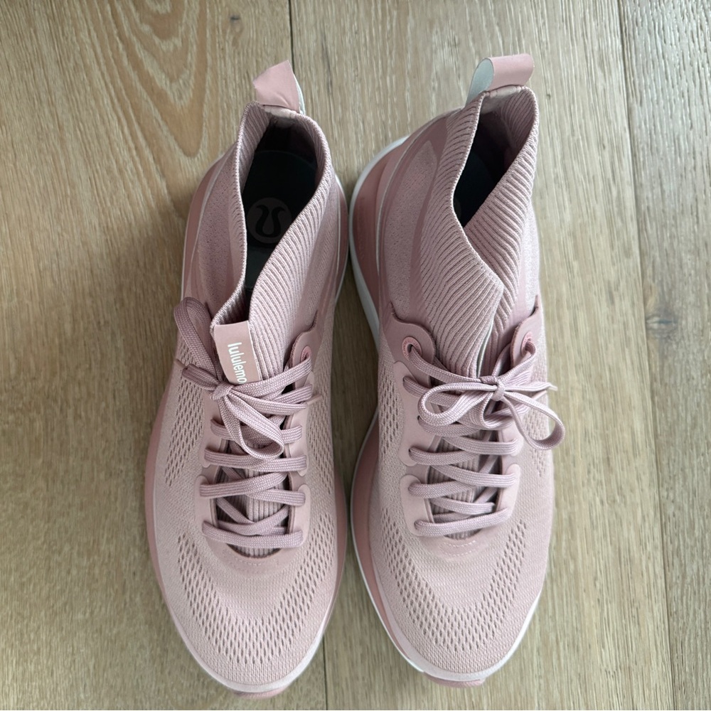Lululemon Athletica Chargefeel Mid Women’s Workout Shoe Mink Berry